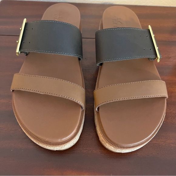 Sorel Shoes - Sorel Roaming Slide Velvet Tan. Size 10. Great Condition!  No Flaws or Wear!